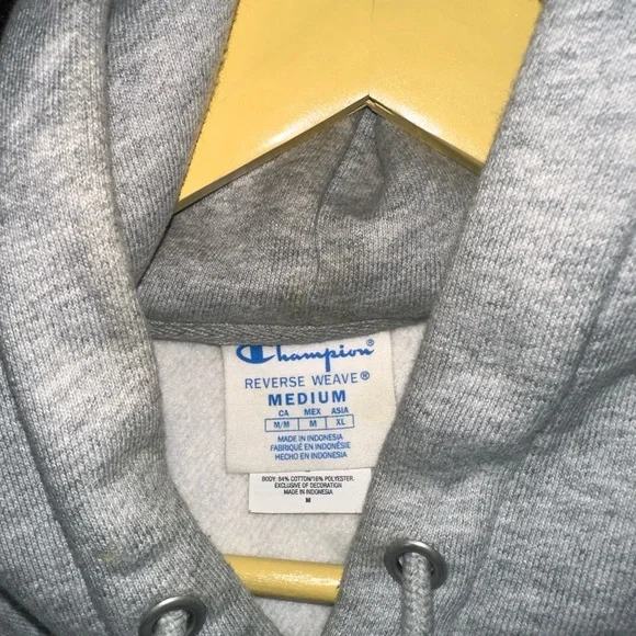 ⭐️Champion Reverse Weave Hoodie C Logo⭐️ - Picture 2 of 3